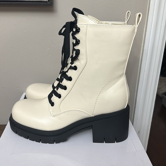 NEW Nine West White Combat Platform Boots - Picture 4 of 9